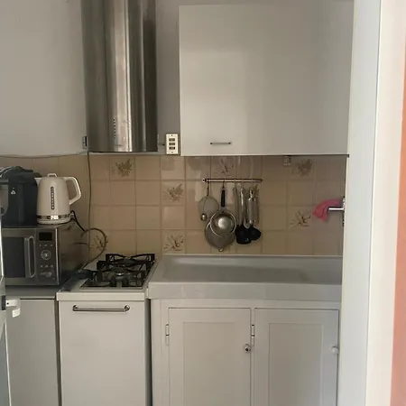 Bassotthouse Lägenhet *