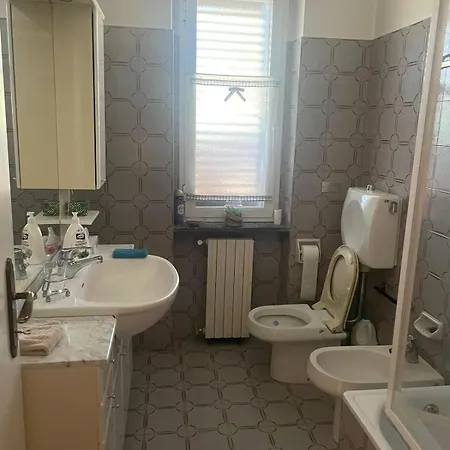 Lägenhet Bassotthouse *