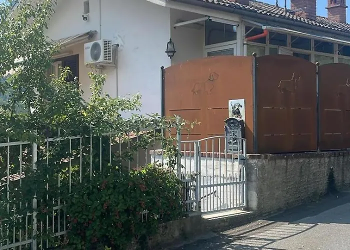Bassotthouse Apartment